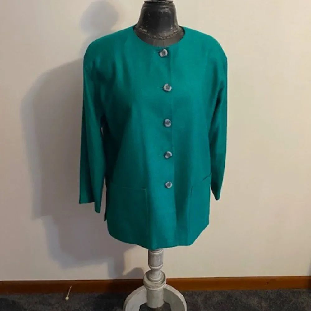 Doncaster Turquoise Green 5 button Silk blazer, size 10P
